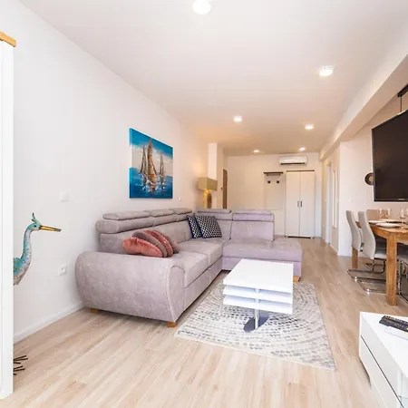 Luxury Belissima Апартаменты *