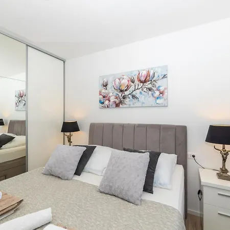 Luxury Belissima Апартаменты *