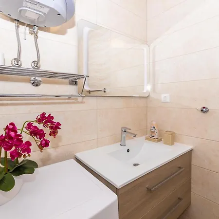 Luxury Belissima Макарска