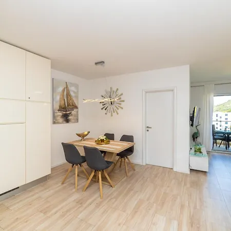 Апартаменты Luxury Belissima Макарска